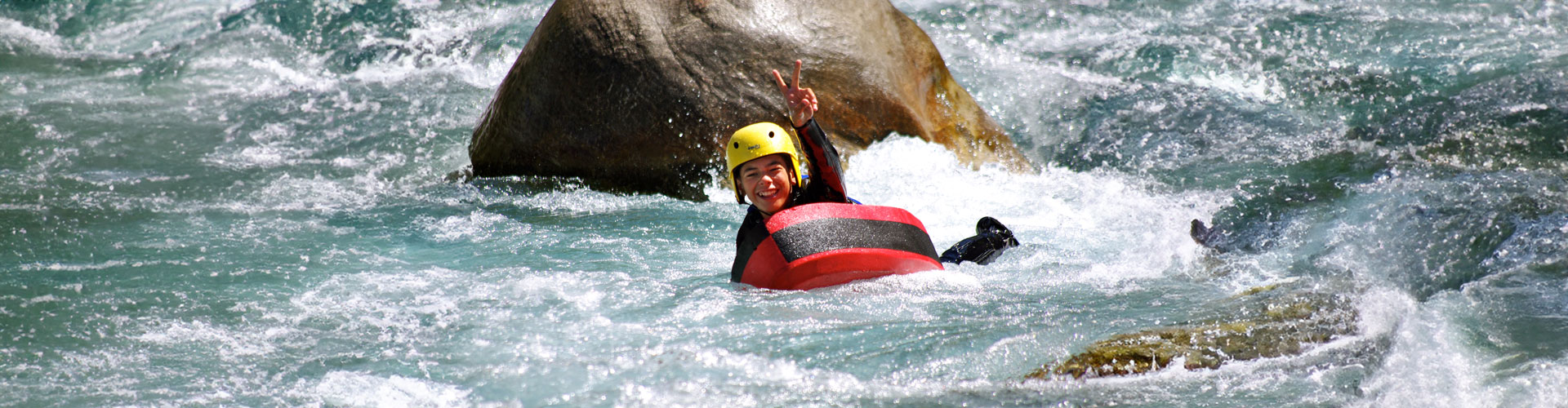 Jeune ado en hydrospeed sur l'Ubaye