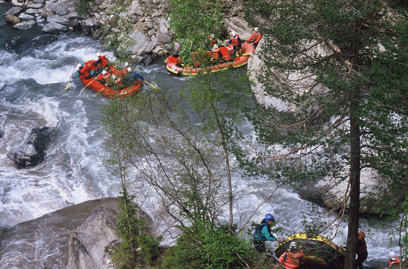 Spring boarding in the Gorges du Bachelard