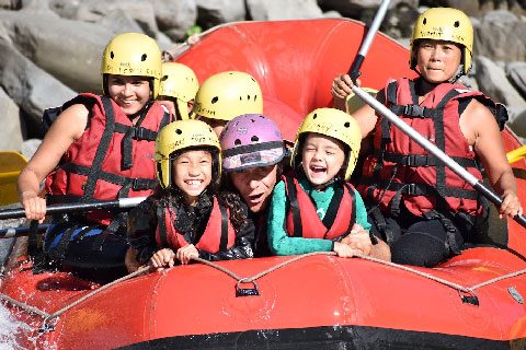 Éclats de rire en rafting sur l'Ubaye